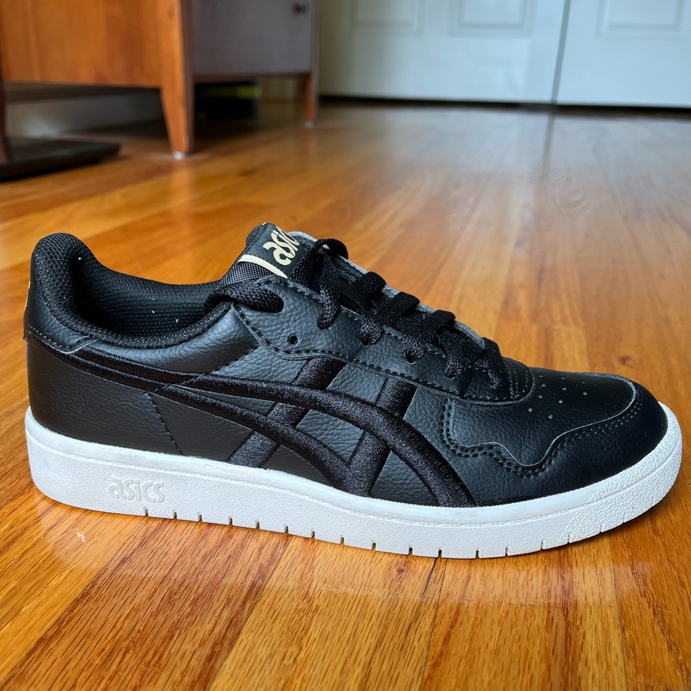 Sz 7.5 Asics Japan S sneaker